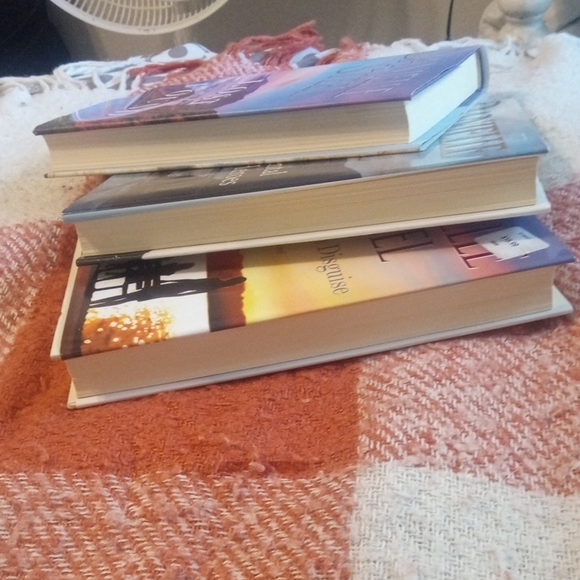 Set Of Three Danielle Steel Hardback Books - Picture 6 of 6